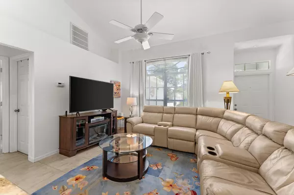 Port Saint Lucie, FL 34983,772 NW Avens ST