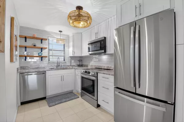 Deerfield Beach, FL 33442,2430 Deer Creek Country Club BLVD 701-2