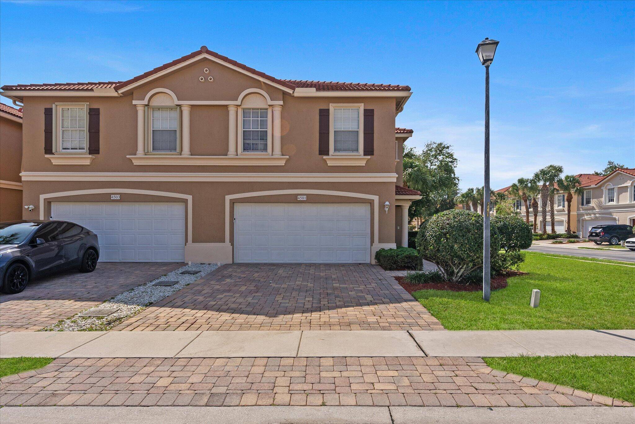 4501 Cohune Palm CT, Lake Worth, FL 33463