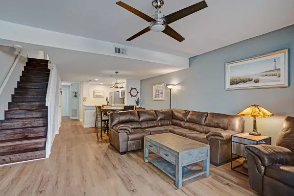 Boca Raton, FL 33487,1028 Jeffery ST