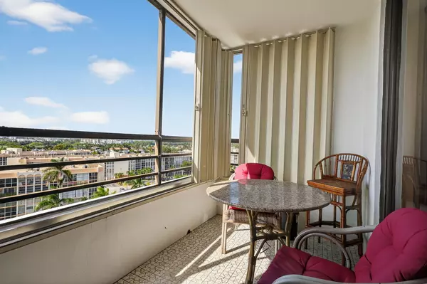 Hallandale Beach, FL 33009