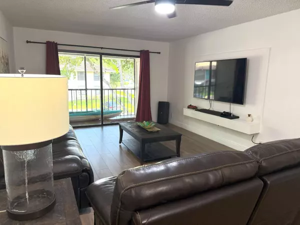 Boynton Beach, FL 33436,9930 Pineapple Tree DR 201