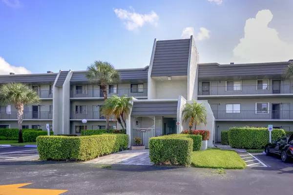 4080 Tivoli CT 303, Lake Worth, FL 33467