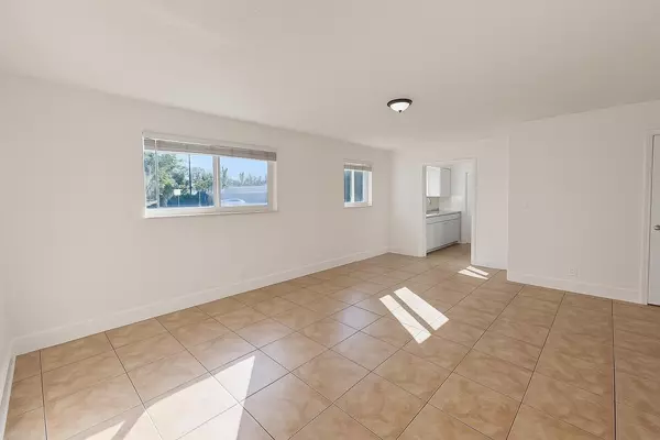 Pompano Beach, FL 33064,3121 NE 7th AVE A
