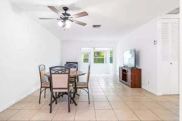 West Palm Beach, FL 33415,2837 W Ashley DR #A