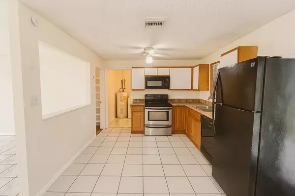 Lake Worth, FL 33462,3313 Plaza PL