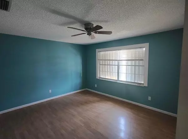 Port Saint Lucie, FL 34983,253 SE Verada AVE