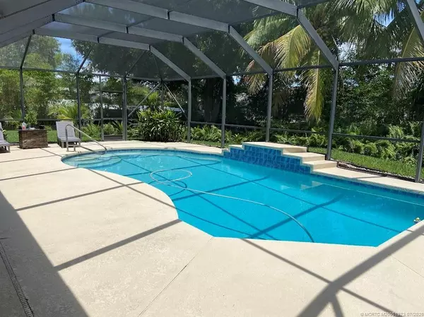 94 NE Elderberry TER, Jensen Beach, FL 34957