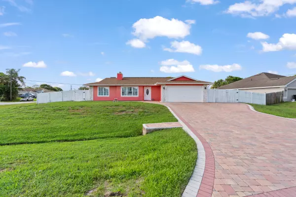 402 SW Seaflower TER, Port Saint Lucie, FL 34984