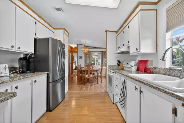 Hobe Sound, FL 33455,7894 SE E Saratoga DR