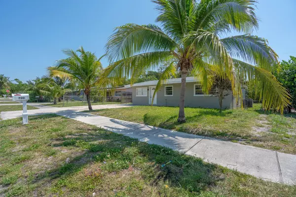 Deerfield Beach, FL 33441,700 NW 2nd WAY