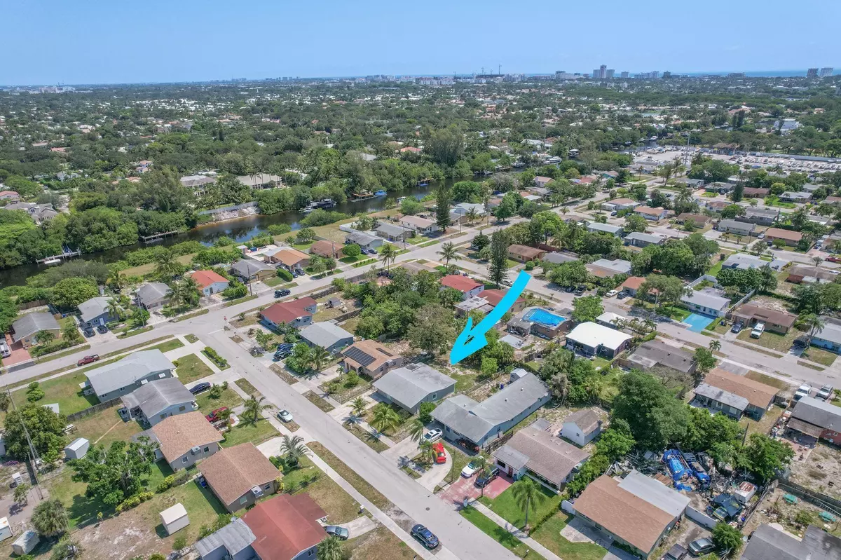 Deerfield Beach, FL 33441,700 NW 2nd WAY