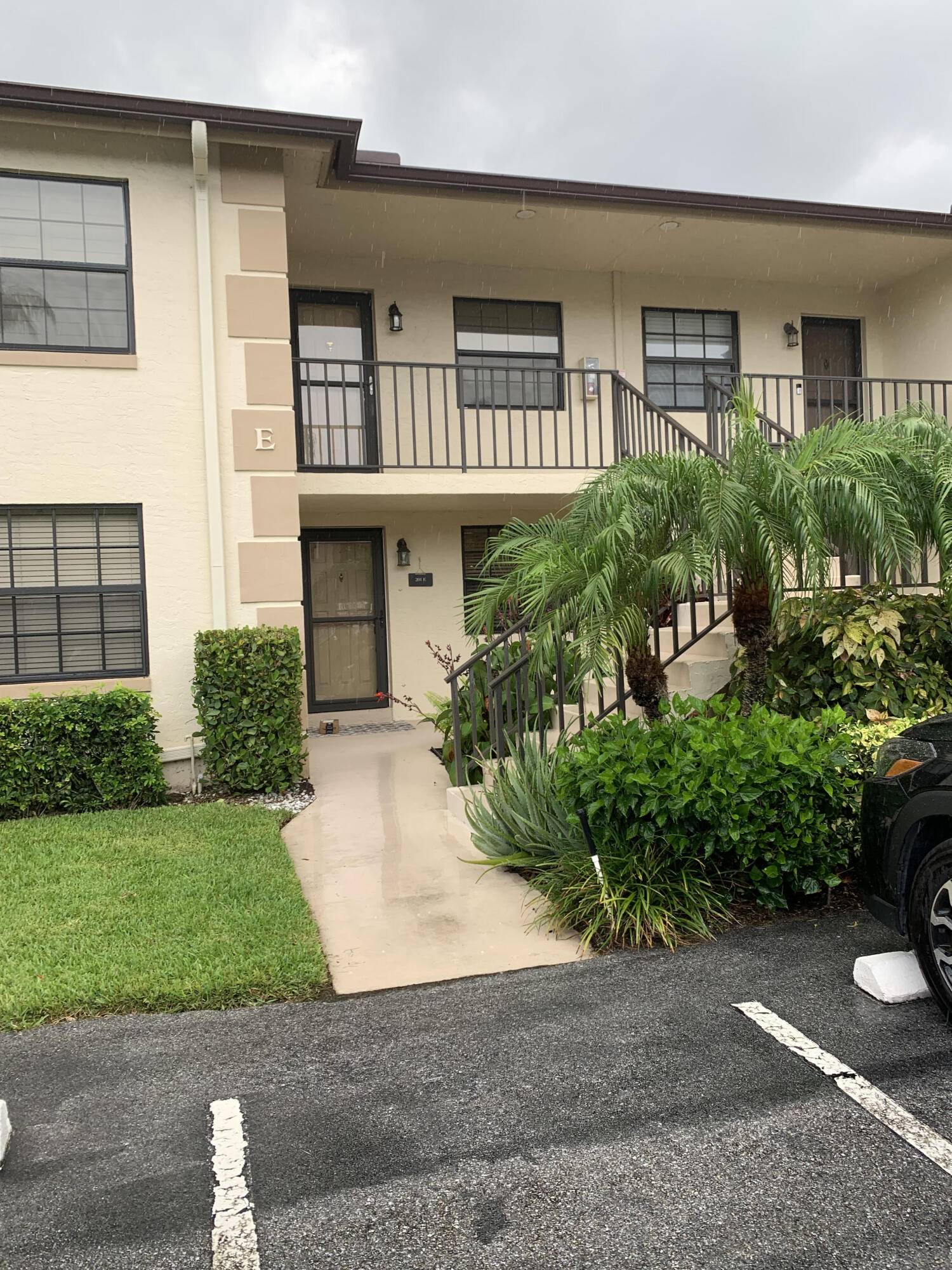 201 Pinecrest CIR E, Jupiter, FL 33458