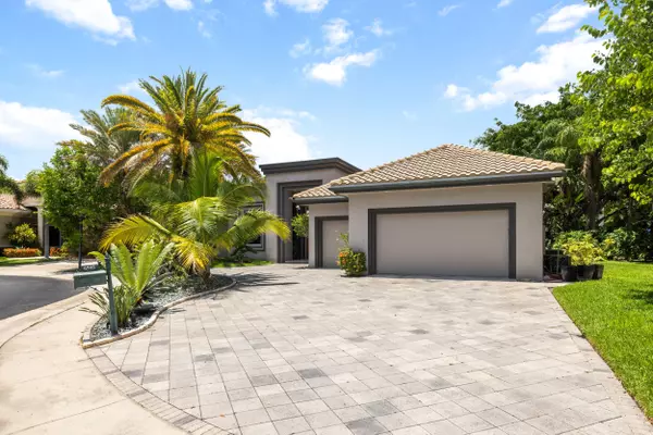 Boca Raton, FL 33496,6595 NW 32nd TER