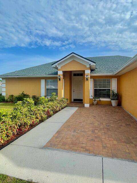 Port Saint Lucie, FL 34953,1281 SW San Esteban AVE