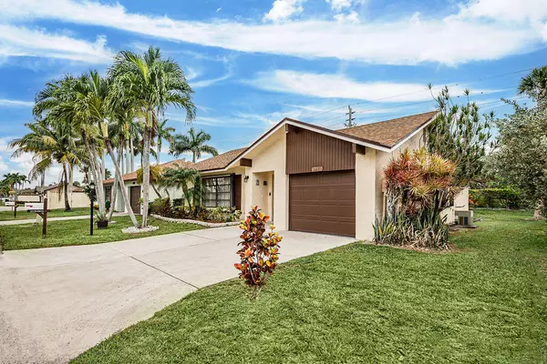 Greenacres, FL 33463,6247 Red Cedar CIR