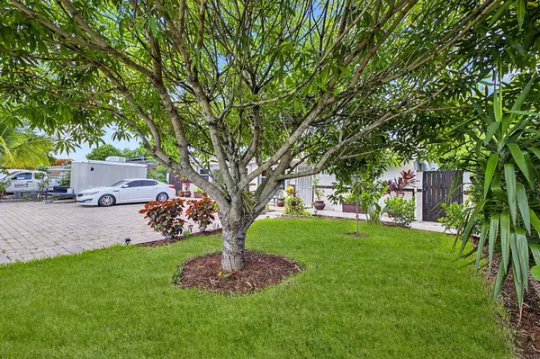 Margate, FL 33068,6139 SW 3rd ST