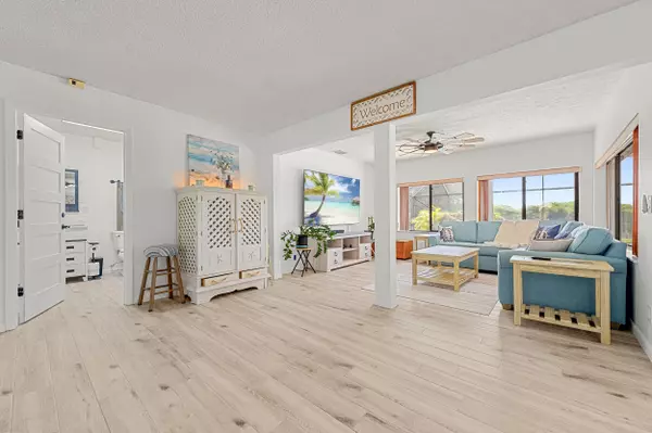 Port Saint Lucie, FL 34983,1075 SE Coral Reef ST