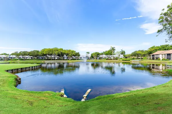 Delray Beach, FL 33484,5106 Oak Hill LN 911