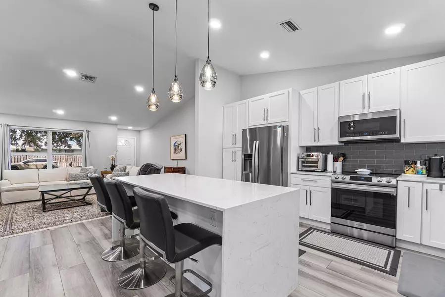 981 Wynndale WAY, Lantana, FL 33462