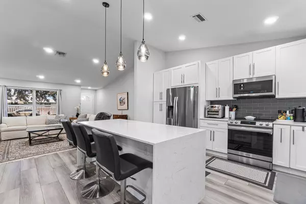 Lantana, FL 33462,981 Wynndale WAY