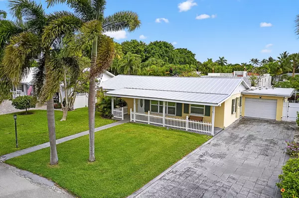 310 Tacoma LN, Palm Beach Shores, FL 33404