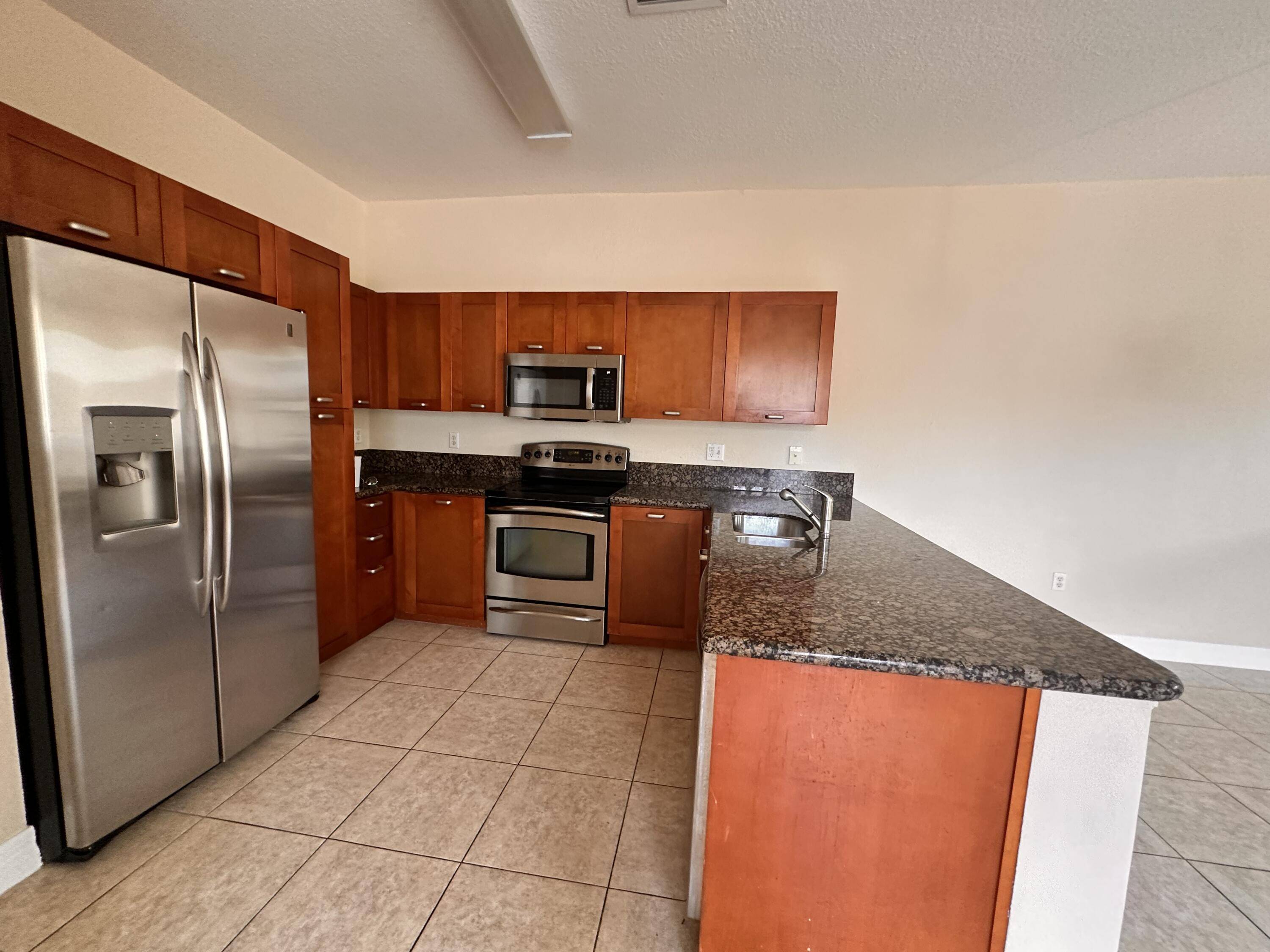 Stuart, FL 34994,44 SE Sedona CIR 204