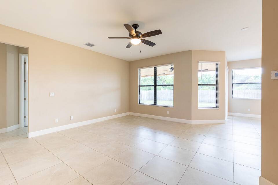 Port Saint Lucie, FL 34953,4232 SW Jame ST