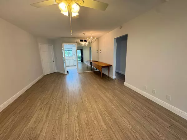 Tequesta, FL 33469,5 Westwood AVE 103d