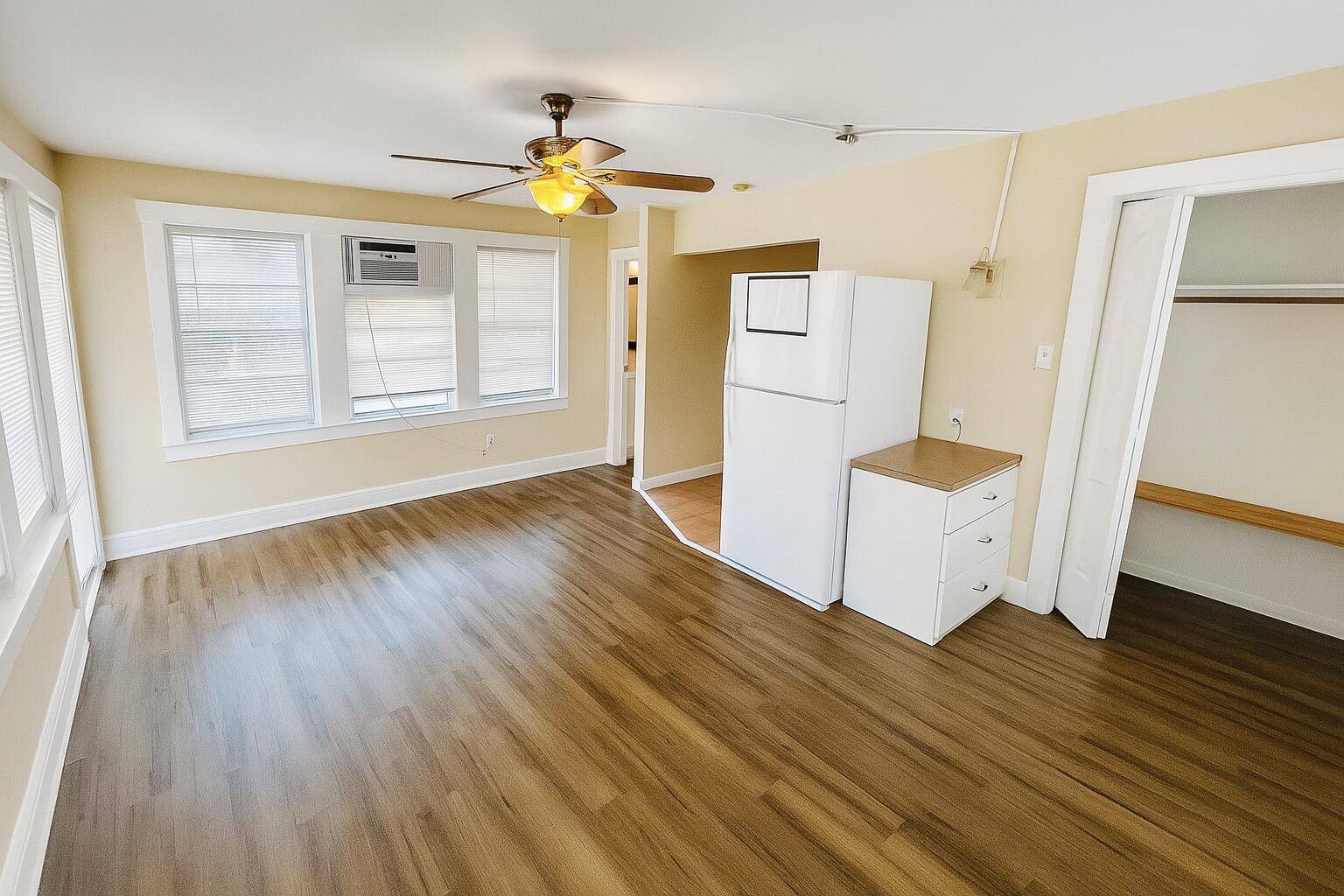 Lake Worth Beach, FL 33460,318 S K ST 6