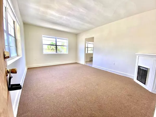 West Palm Beach, FL 33407,515 57th ST 3