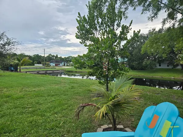 Port Saint Lucie, FL 34952,2586 SE Charleston DR