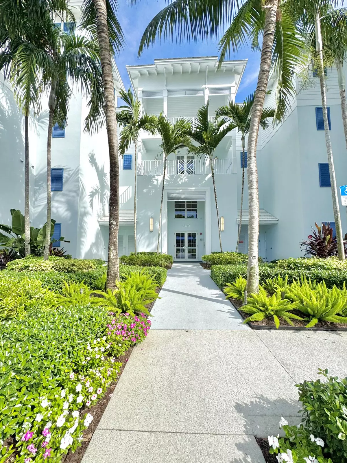 Juno Beach, FL 33408,341 N Bay Colony DR 341