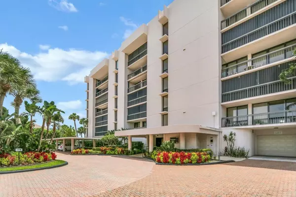 Boca Raton, FL 33431,2697 N Ocean BLVD F-610