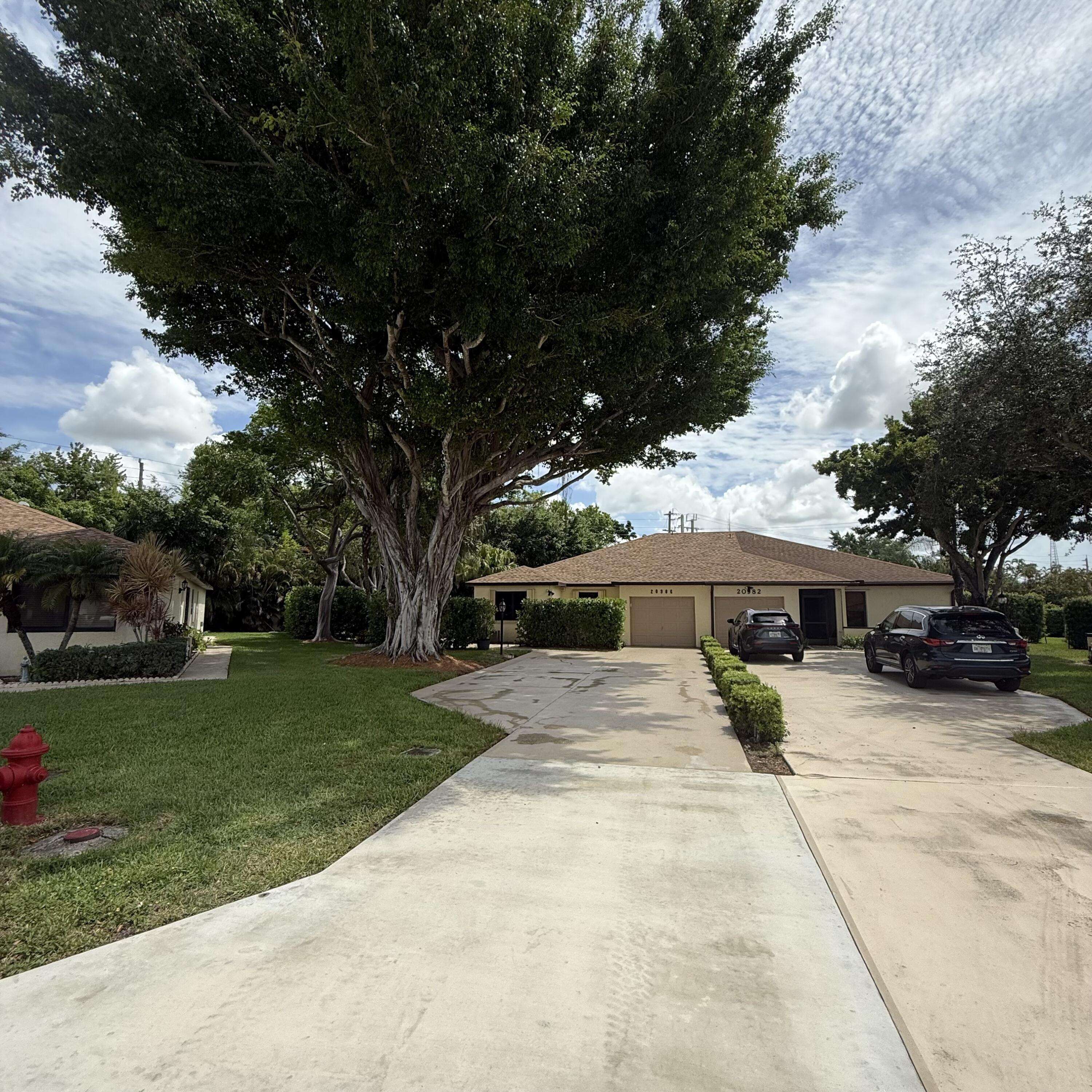 Boca Raton, FL 33433,20986 E Concord Grn GN