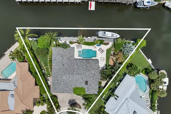 Boca Raton, FL 33487,830 NE Boca Bay Colony Drive