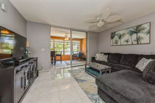 Delray Beach, FL 33446,14527 Bonaire BLVD 303