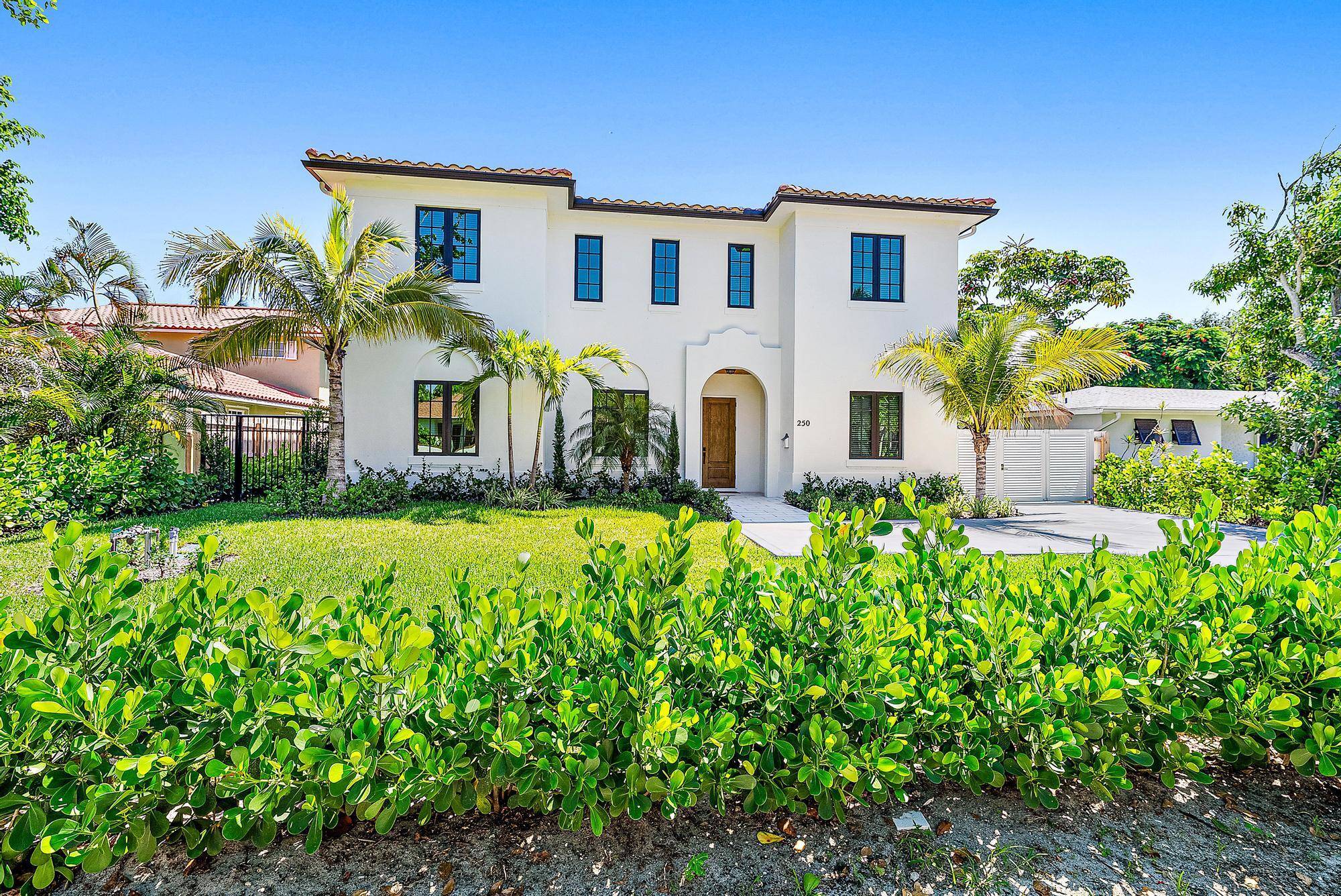 West Palm Beach, FL 33405,250 Plymouth RD