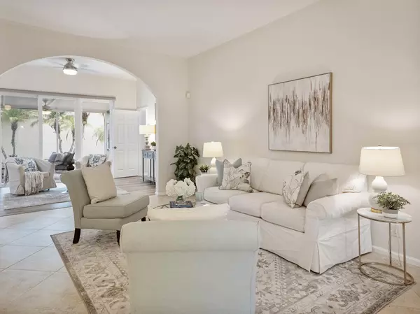 Lake Worth, FL 33467,8480 Lake Cypress RD