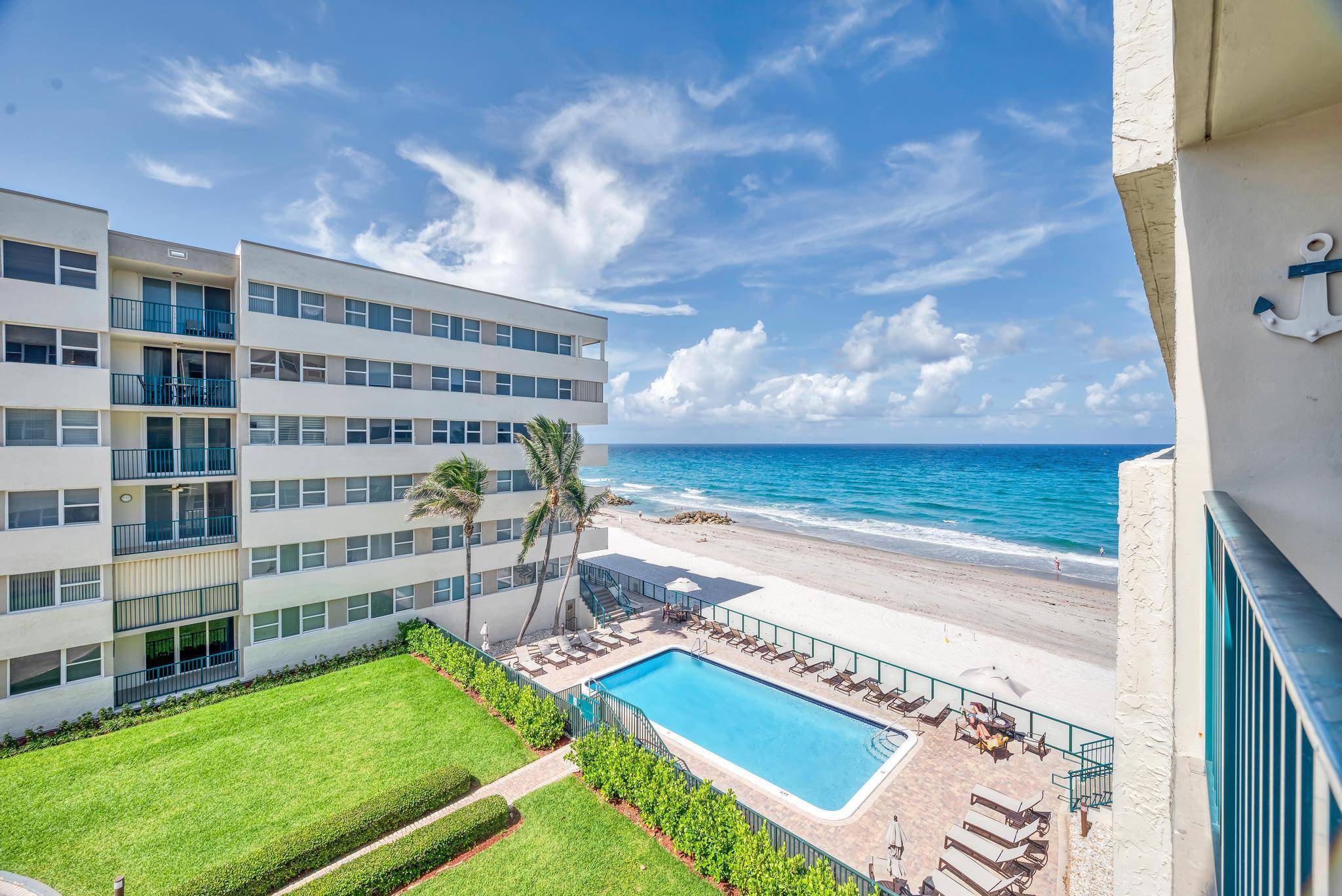 Hillsboro Beach, FL 33062,1237 Hillsboro Mile 407