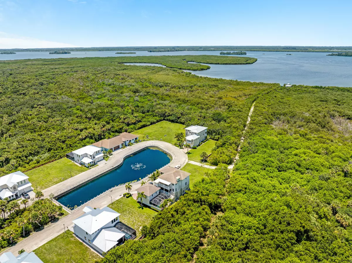 Fort Pierce, FL 34949,167 Ocean Estates DR