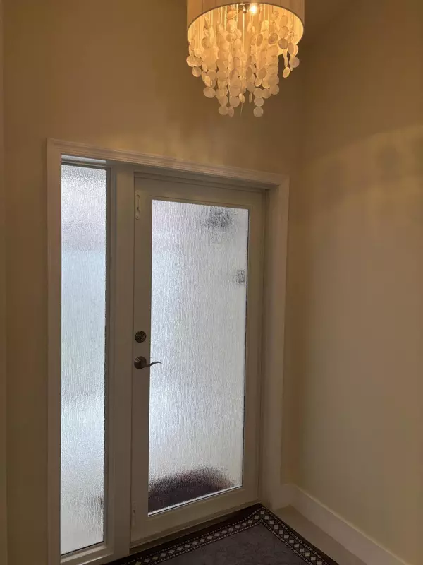Palm Beach Gardens, FL 33418,210 W Canterbury DR