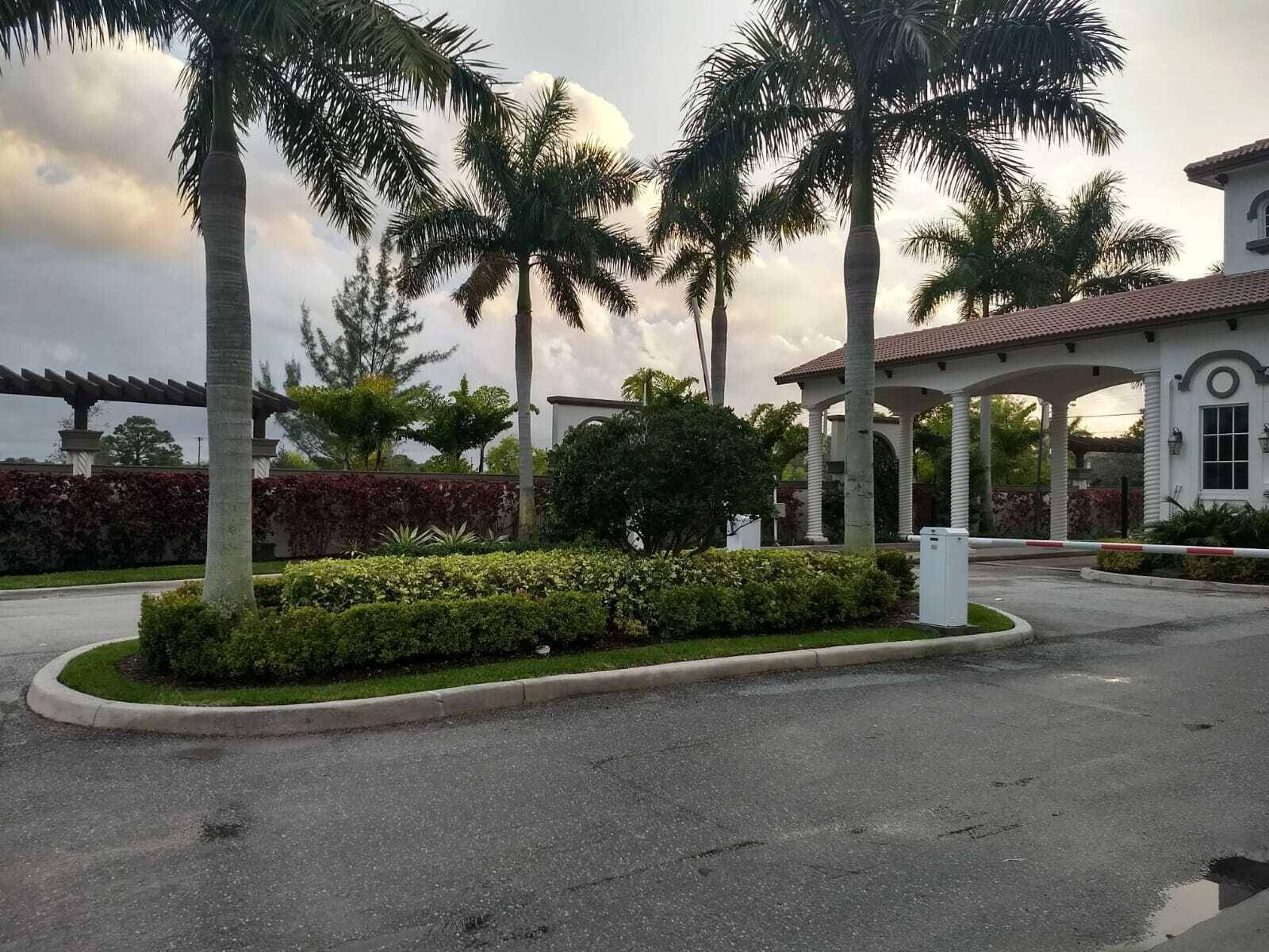 Riviera Beach, FL 33410,4182 Napoli Lake DR