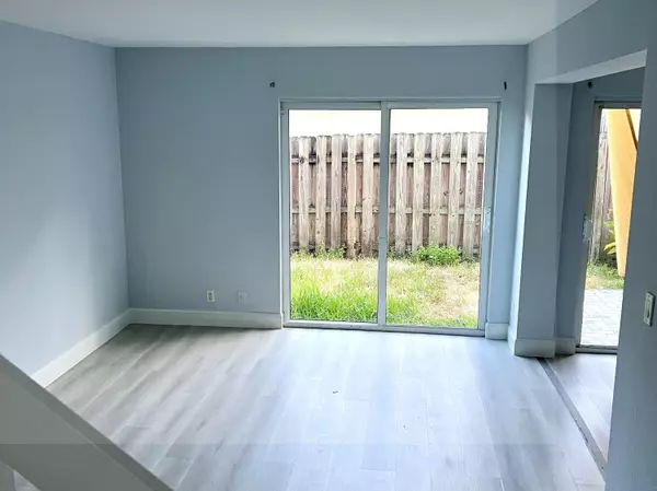 Boynton Beach, FL 33435,512 SW 1st ST