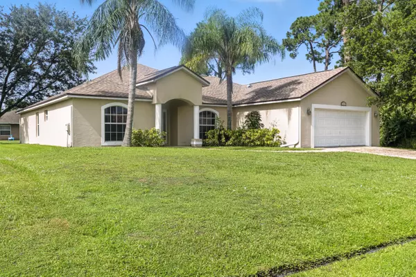 1456 SW Patricia AVE, Port Saint Lucie, FL 34953
