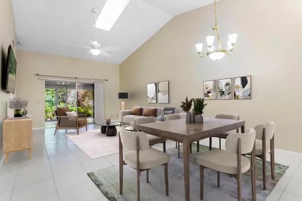 Hobe Sound, FL 33455,8187 SE Fox Hill PL