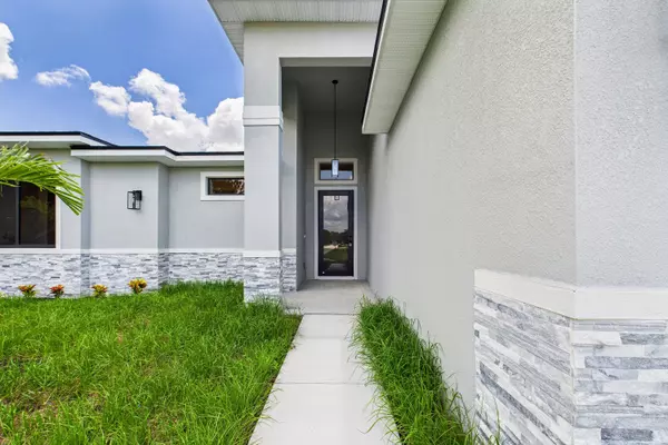 Palm Bay, FL 32908,797 SW Tejon AVE