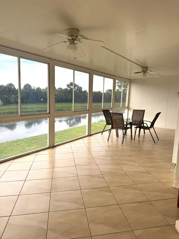 Delray Beach, FL 33445,2005 NW 18th 201 ST 201
