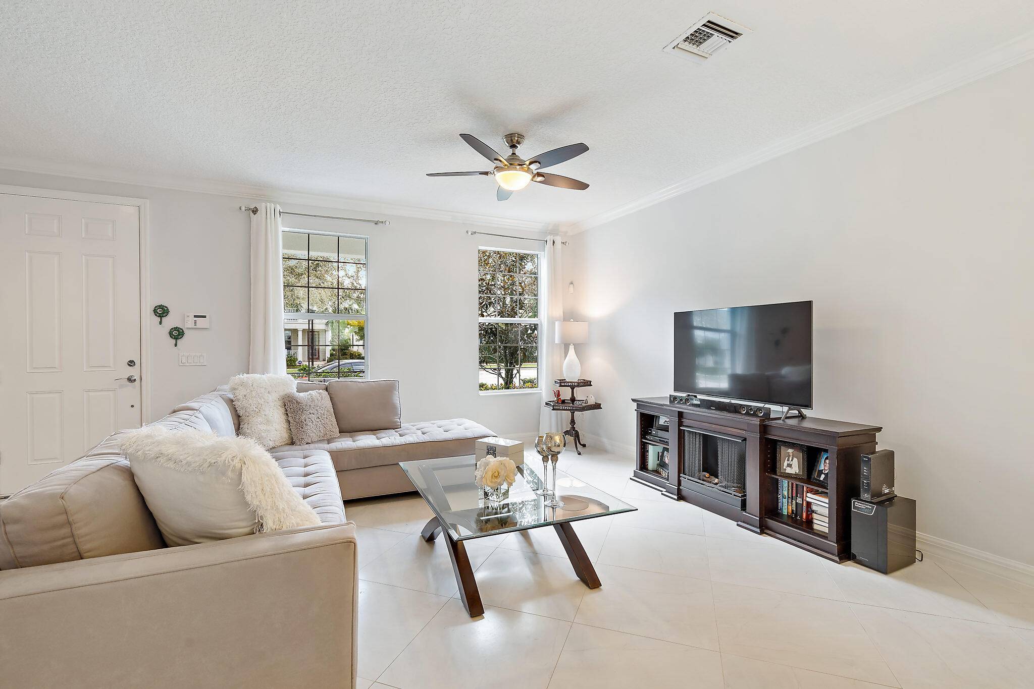 Jupiter, FL 33458,1237 Dakota DR