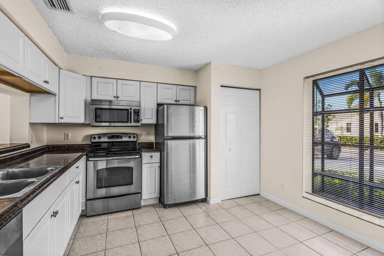 Boca Raton, FL 33428,9112 SW 21st CT E